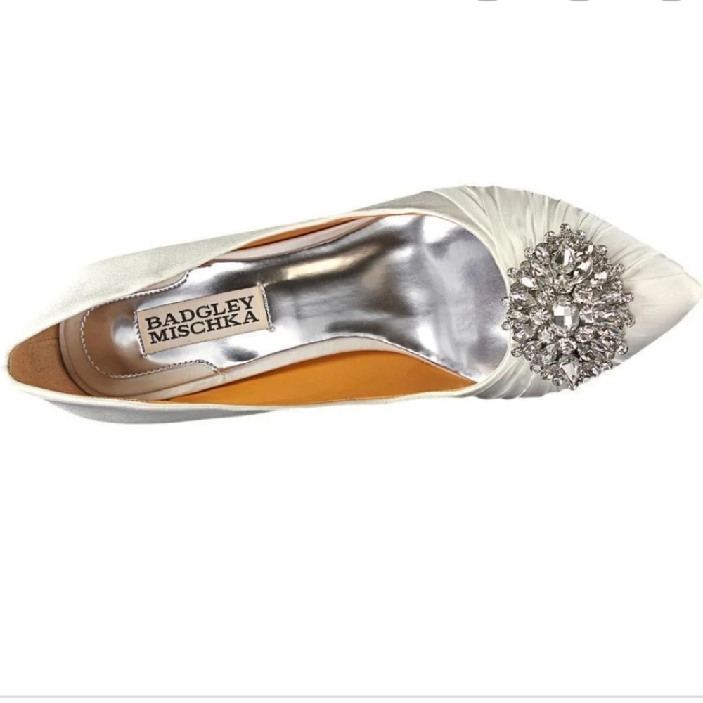 Badgley Mischka Like New Satin Pegasis Pumps, Sz 9 - Picture 4 of 14